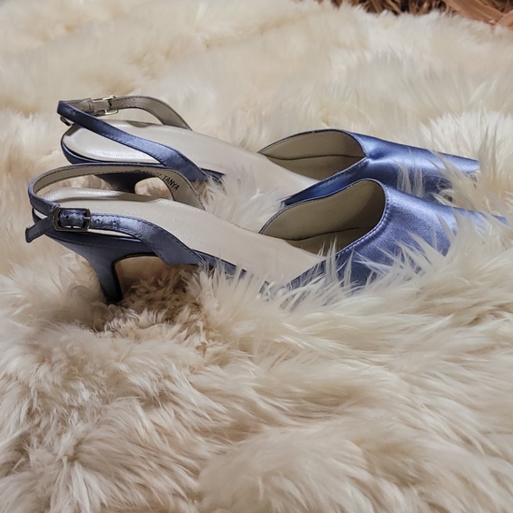 High heel shoes - Picture 2 of 3